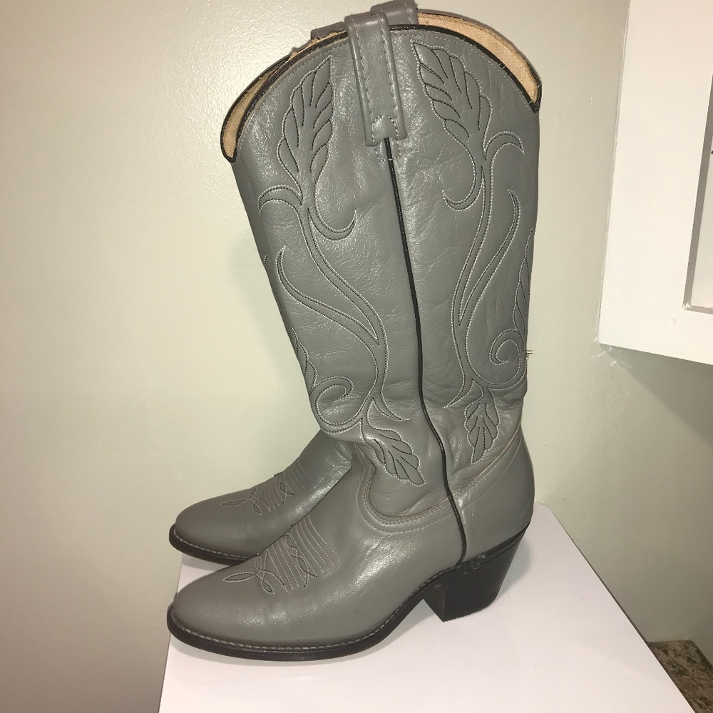 Vintage ACME embroidered gray cowboy booys